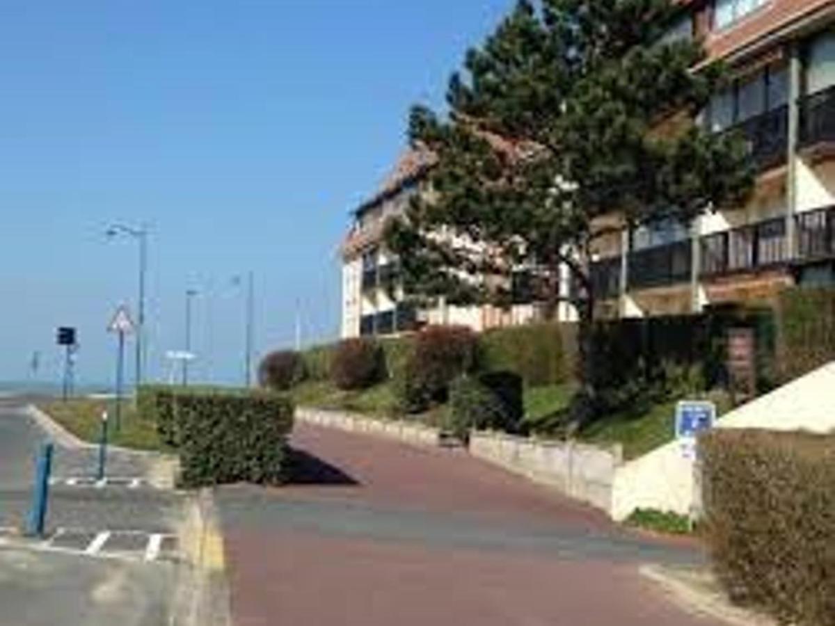 Appartement Refait A Neuf Avec Loggia Et Parking, A 2 Pas De La Plage Et Des Commerces - Fr-1-712-7 Villers-sur-Mer Exteriér fotografie